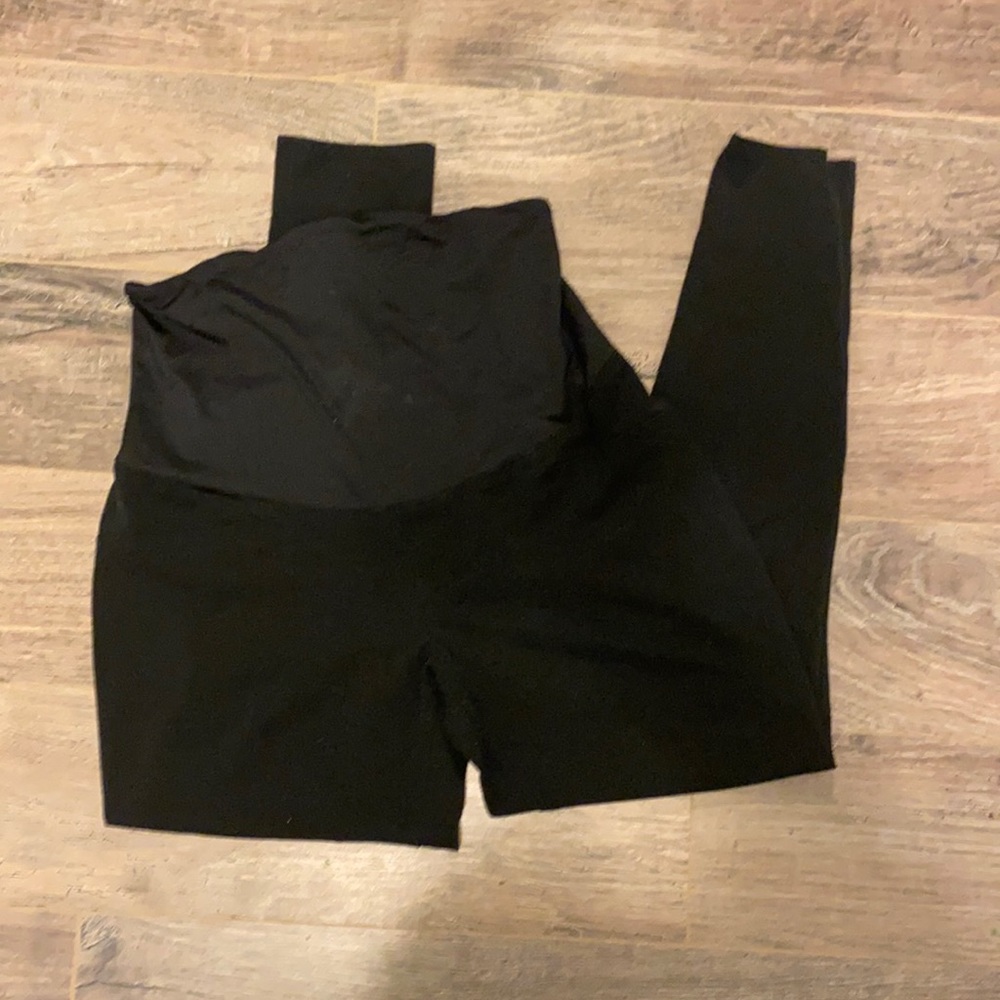 Black maternity pants. Size 4- Good condition